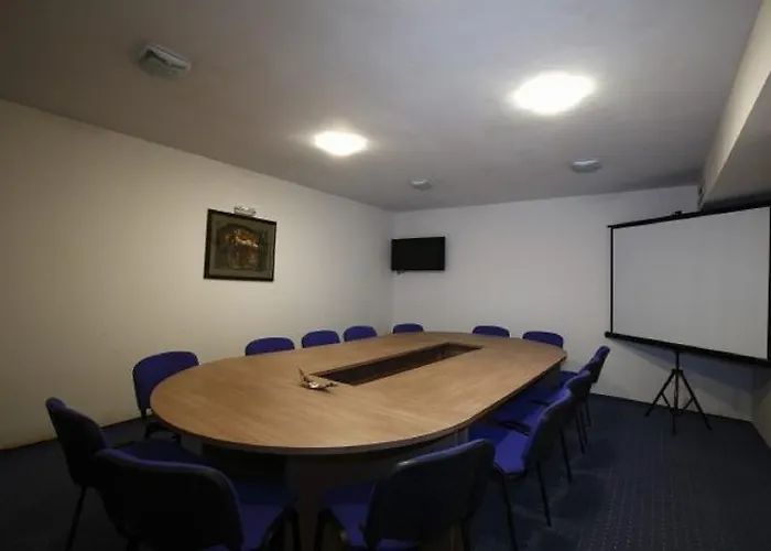 Grand Montana Lejlighedshotel 2*